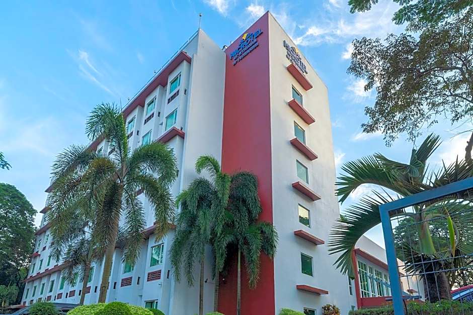 Microtel by Wyndham UP Technohub