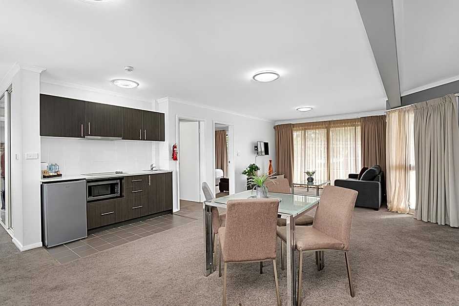 Peninsula Nelson Bay Motel and Serviced Apartments