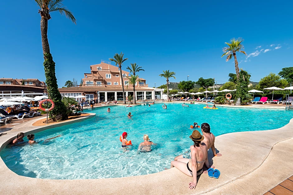 Aparthotel Ciudad Laurel