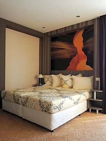 Standard Family Room