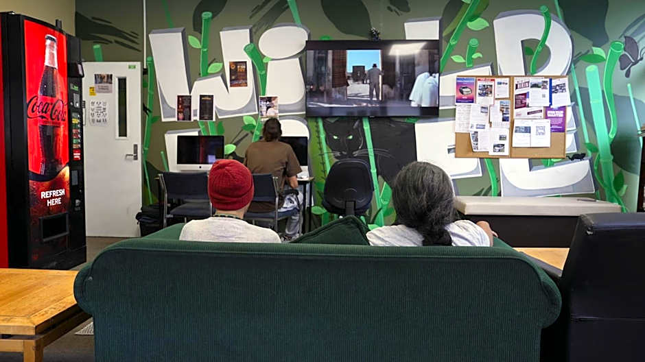 Silverfern Backpackers