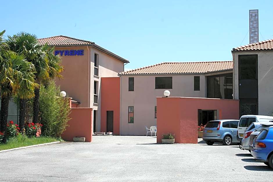 Hotel Pyrene