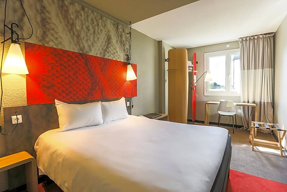 Ibis Saint Étienne - La Terrasse