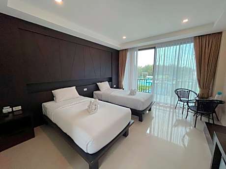 Superior Twin Room with Pool View