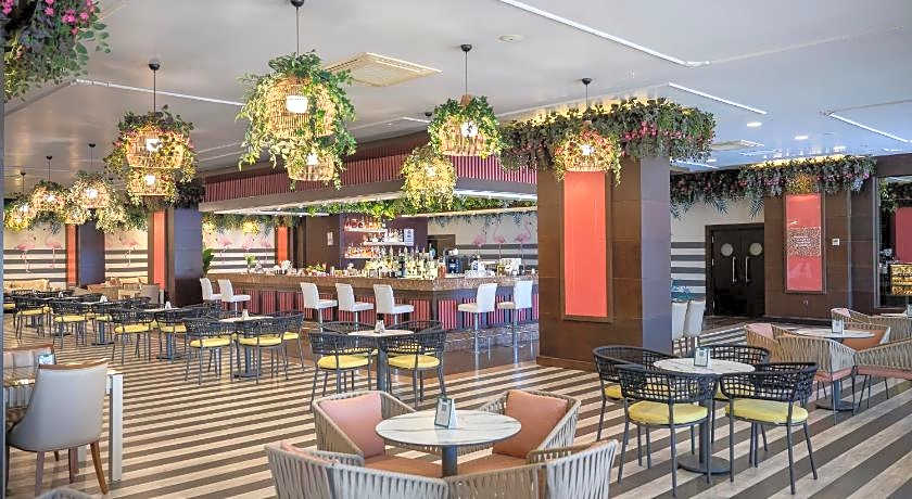 Megasaray WestBeach Antalya