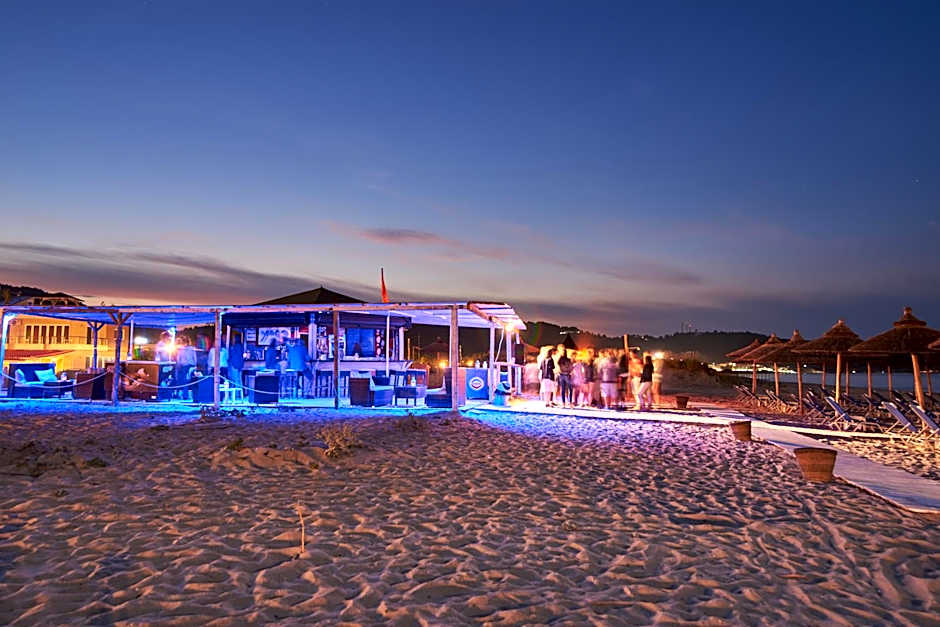 Hotel Sarti Beach