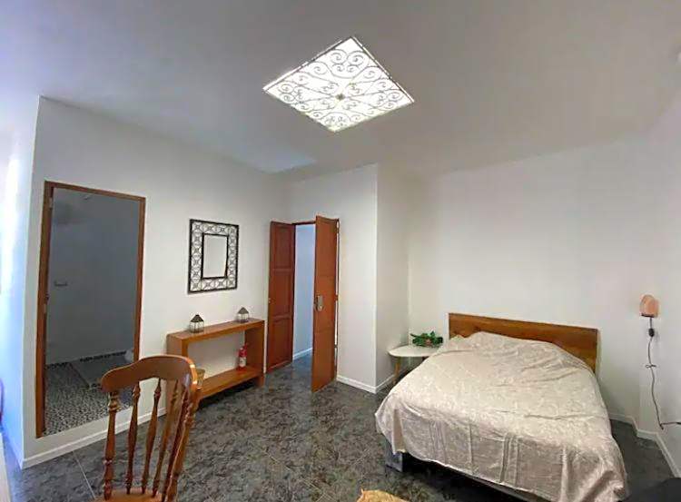 Comoda habitacion con baño privado morelos 1