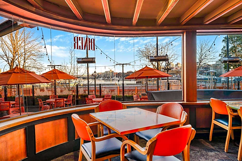 Days Inn by Wyndham Victoria On The Harbour