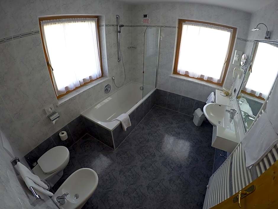 Hotel Pra Tlusel