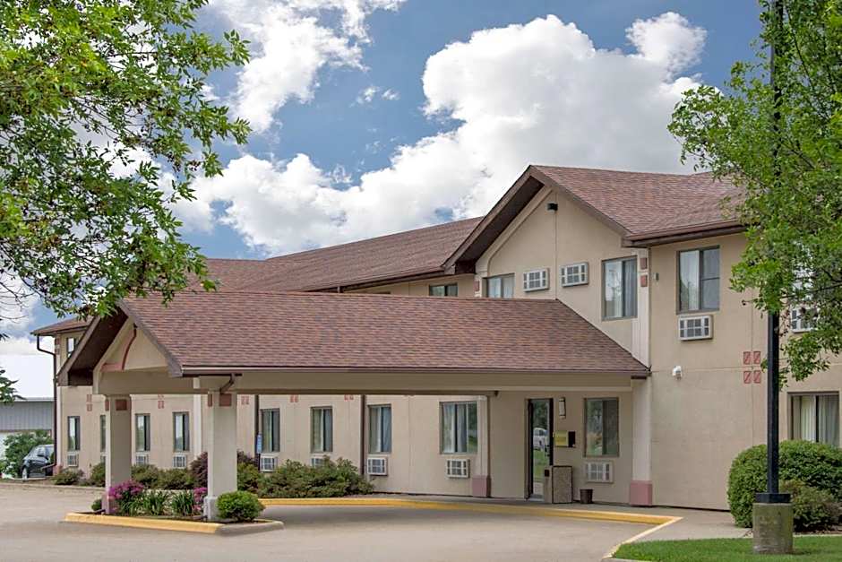 Super 8 by Wyndham Knoxville