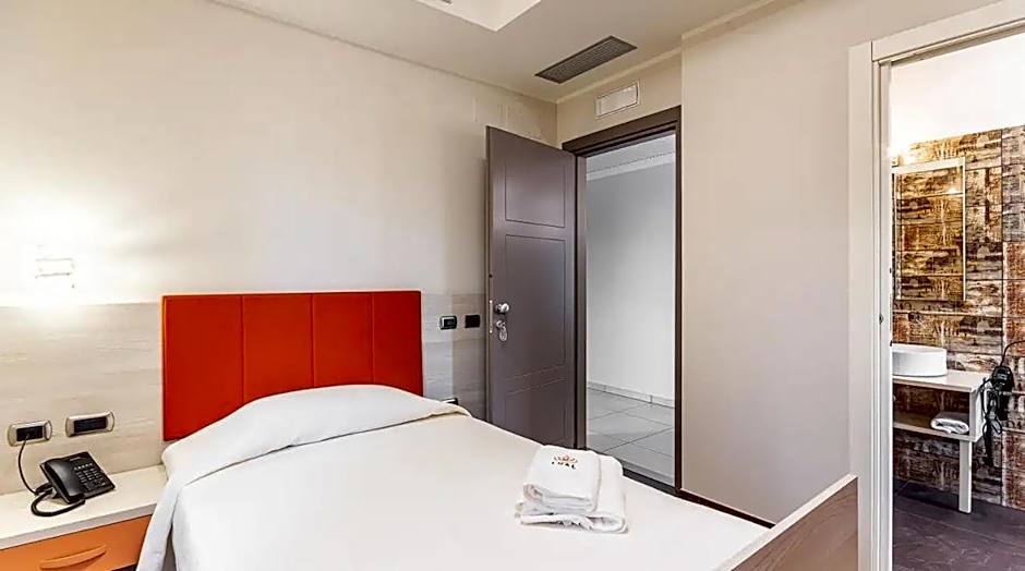 LUAL Bleisure Hotel