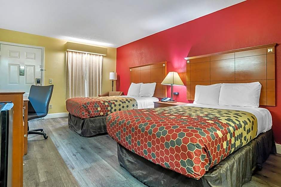 Econo Lodge Tupelo Barnes Crossing