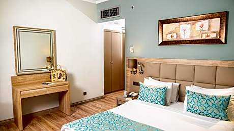 Queen Suite
