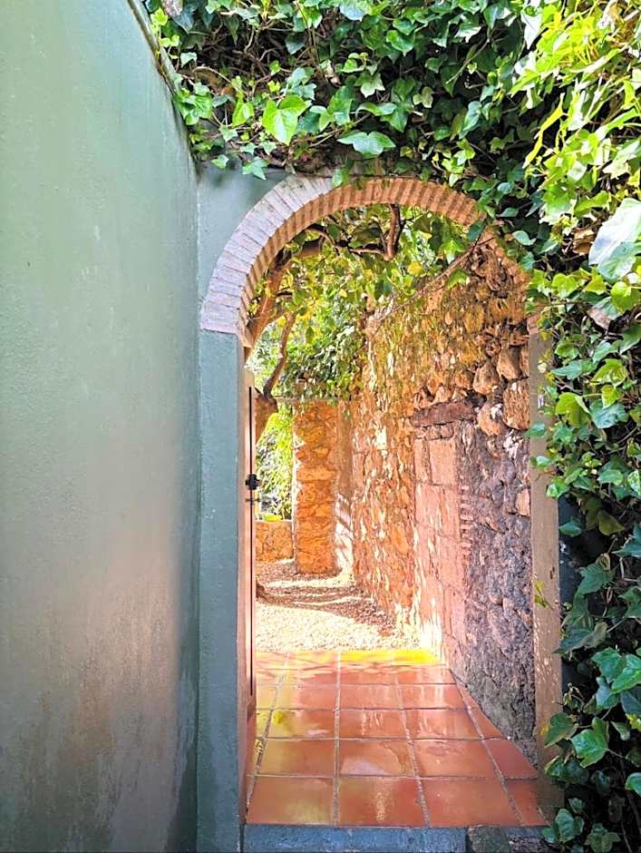 Casa Con Destino