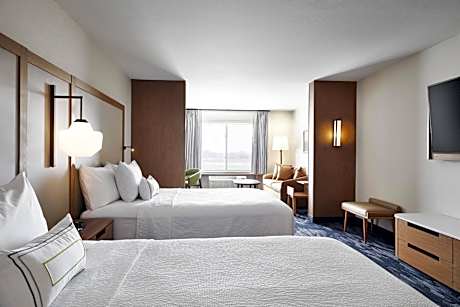 Queen Suite with Two Queen Beds and Sofa Bed - Hearing Accessible