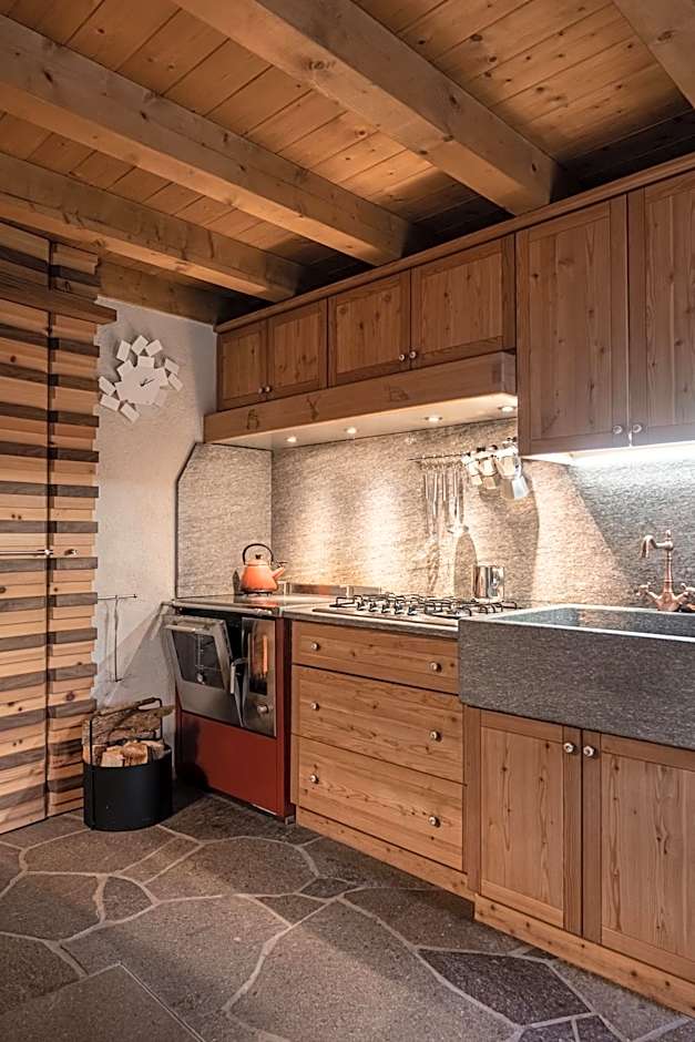 Cain Comfort Chalet