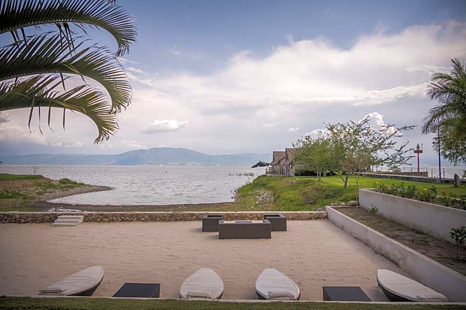 Nimue Marina Residence