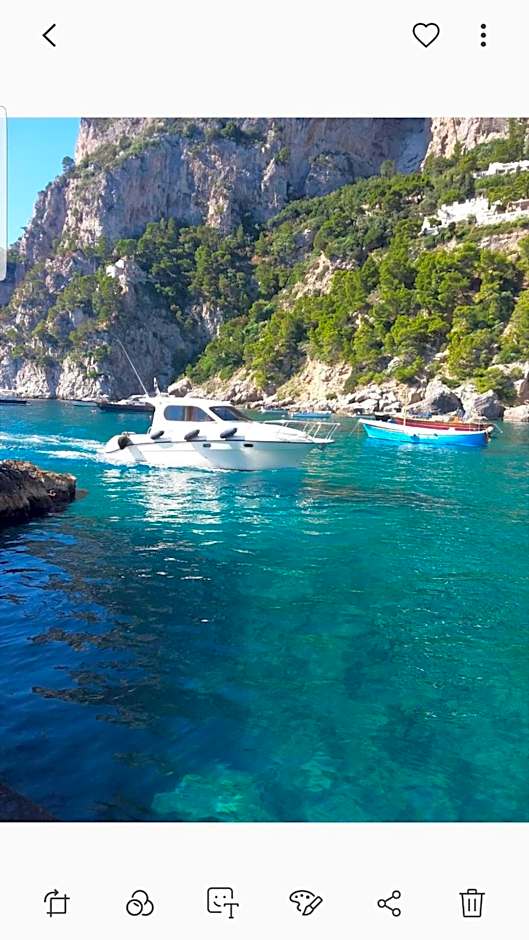 Casa Leucosia Suites