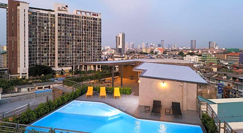 Lumen Bangkok Udomsuk Station