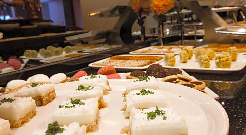 Real King Suite Hotel