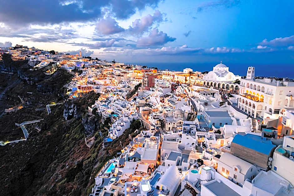 Athina Luxury Suites