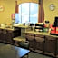 Howard Johnson by Wyndham Leavenworth