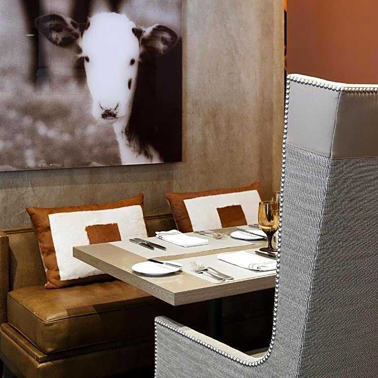 Fifteen Beacon Hotel