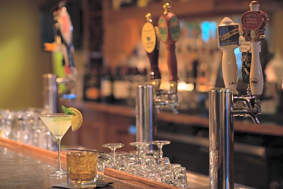 Holiday Inn South Kingstown-Newport Area by IHG