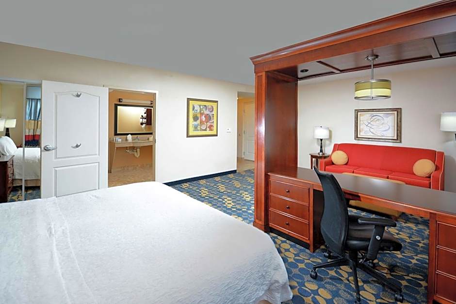 Hampton Inn By Hilton And Suites Charlotte Huntersville