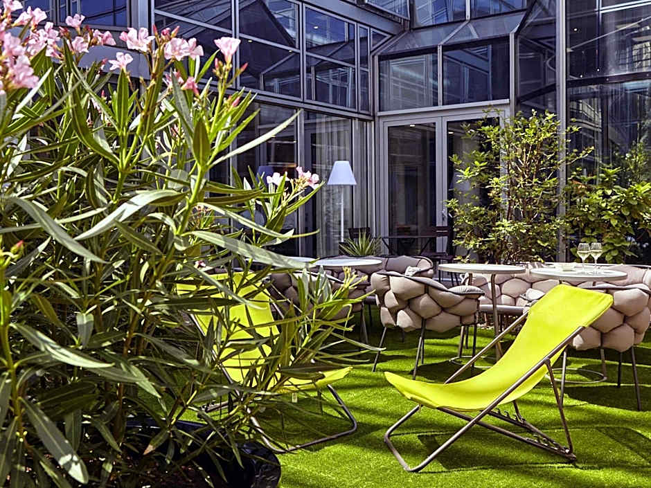 Mercure Paris La Défense Grande Arche Hotel