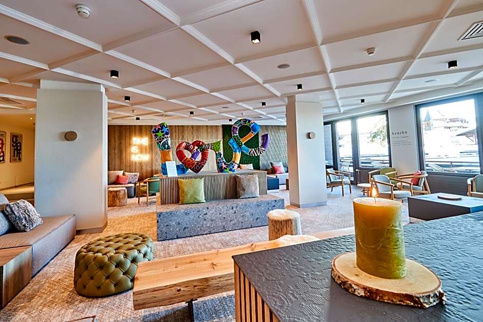 Victoria Hotel & Residence