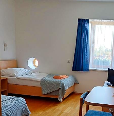 Twin Room - Disability Access