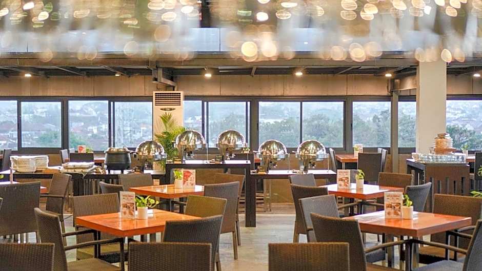 SAVANA HOTEL & CONVENTION MALANG