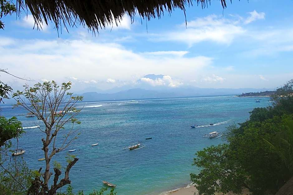 Song Lambung Beach Huts