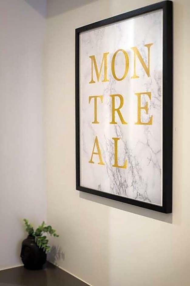 Palms Little Italy Studio with full bathroom by Denstays