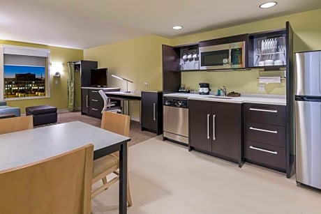 1 King Bed 1 Bedroom Balcony Suite Nosmoking