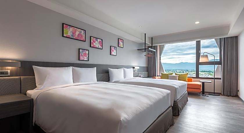 Lakeshore Hotel Yilan