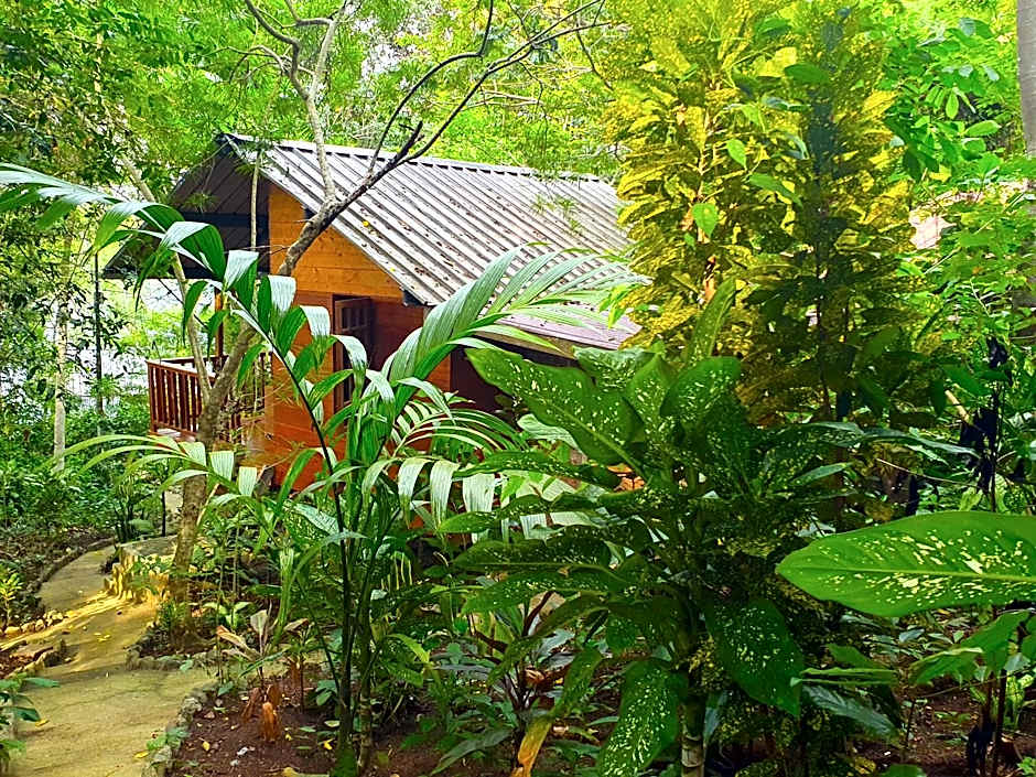 Santi Garden Bungalows