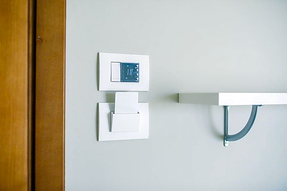 UNA HOTELS Imperial Beach Hotel