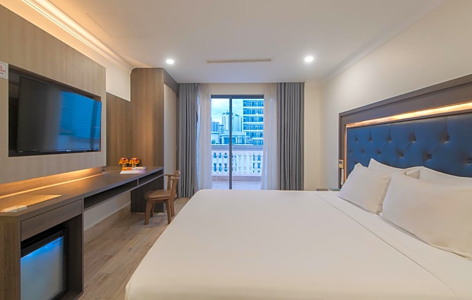 Seven Seas Hotel and Apartment