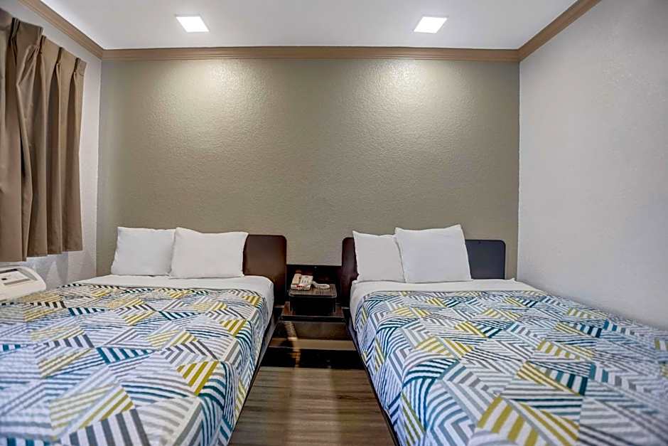 Motel 6-Red Bluff, CA