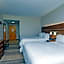 Holiday Inn Express Hotel & Suites Woodbridge By IHG