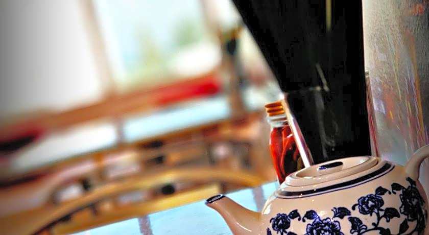 Al Hail Waves Hotel Managed By Centara