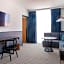 Cambria Hotel Boston Somerville