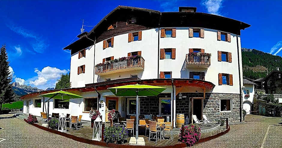 Ciasa Alpina Relax Hotel