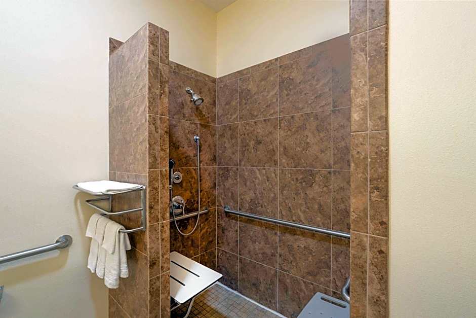 Baymont by Wyndham Savannah South