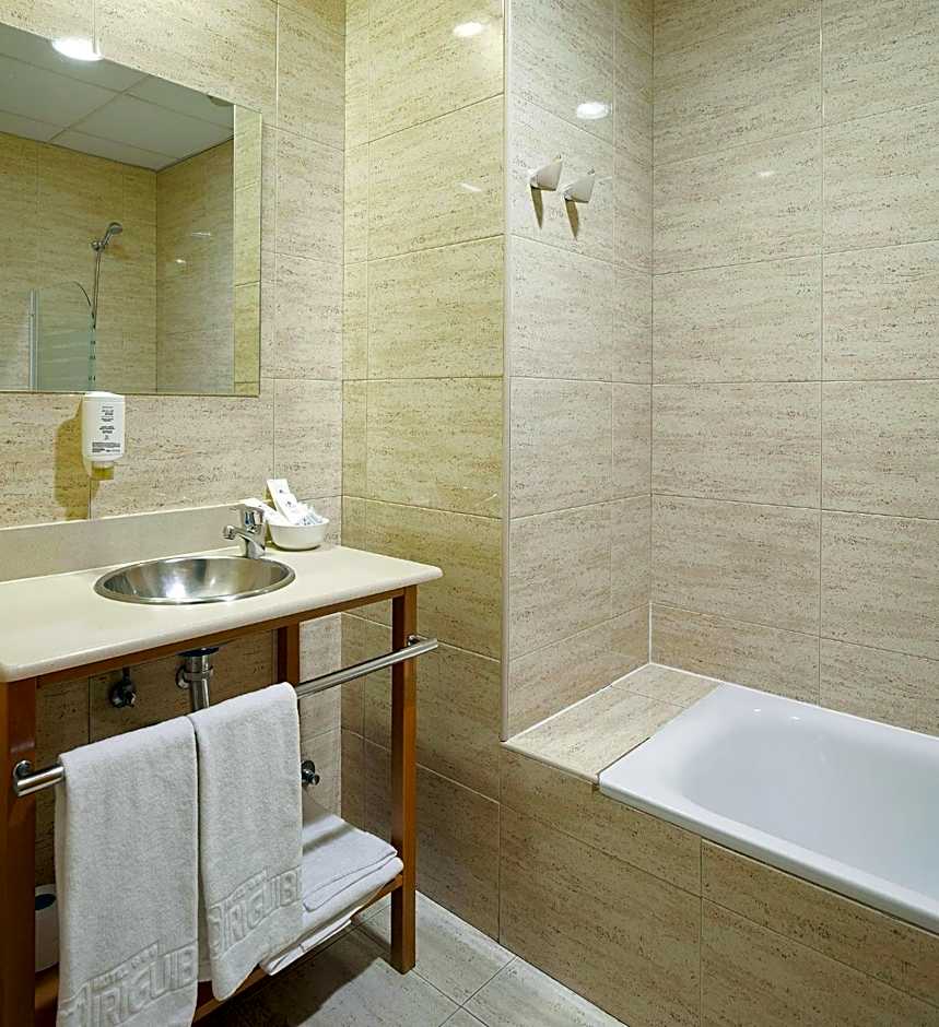 Hotel Sercotel Iriguibel Huarte Pamplona