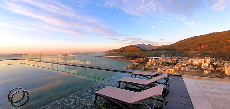 Anya Premier Beachfront Hotel Quy Nhon