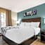 Sleep Inn & Suites