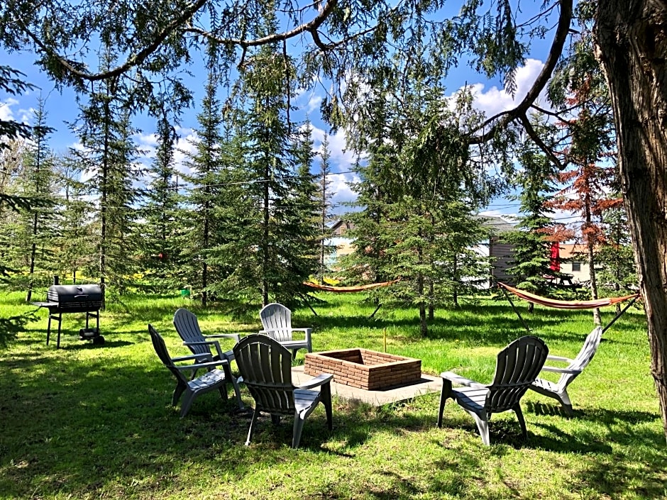 Hilltop Lodge and Cabins